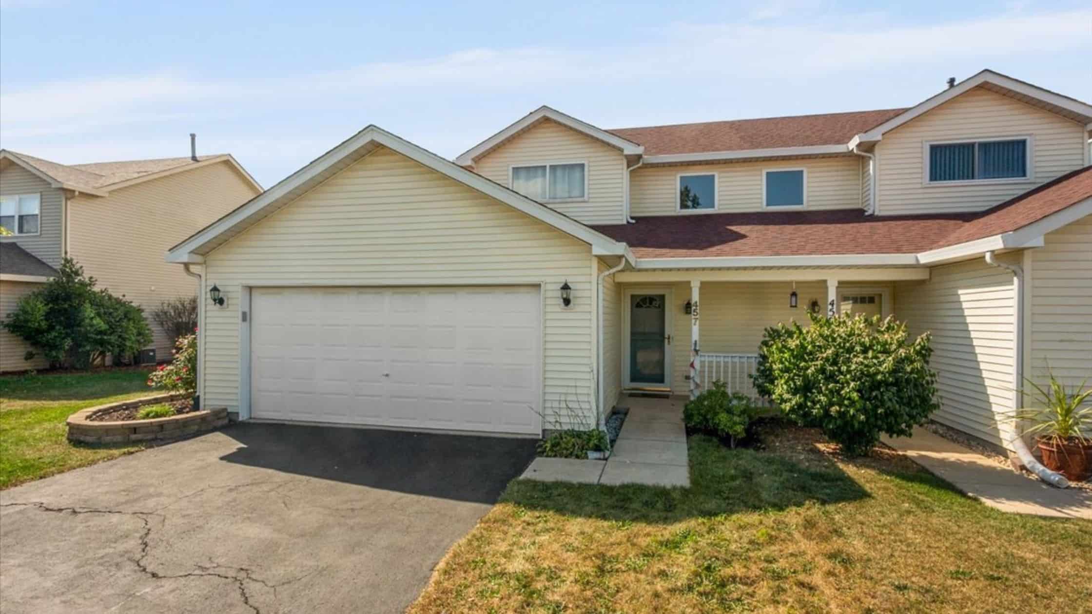 457 Newport Cir, Oswego, IL 60543